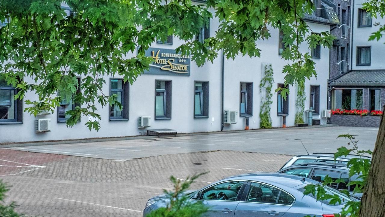 Hotel Senator Konferencje & Spa Стараховіце Екстер'єр фото