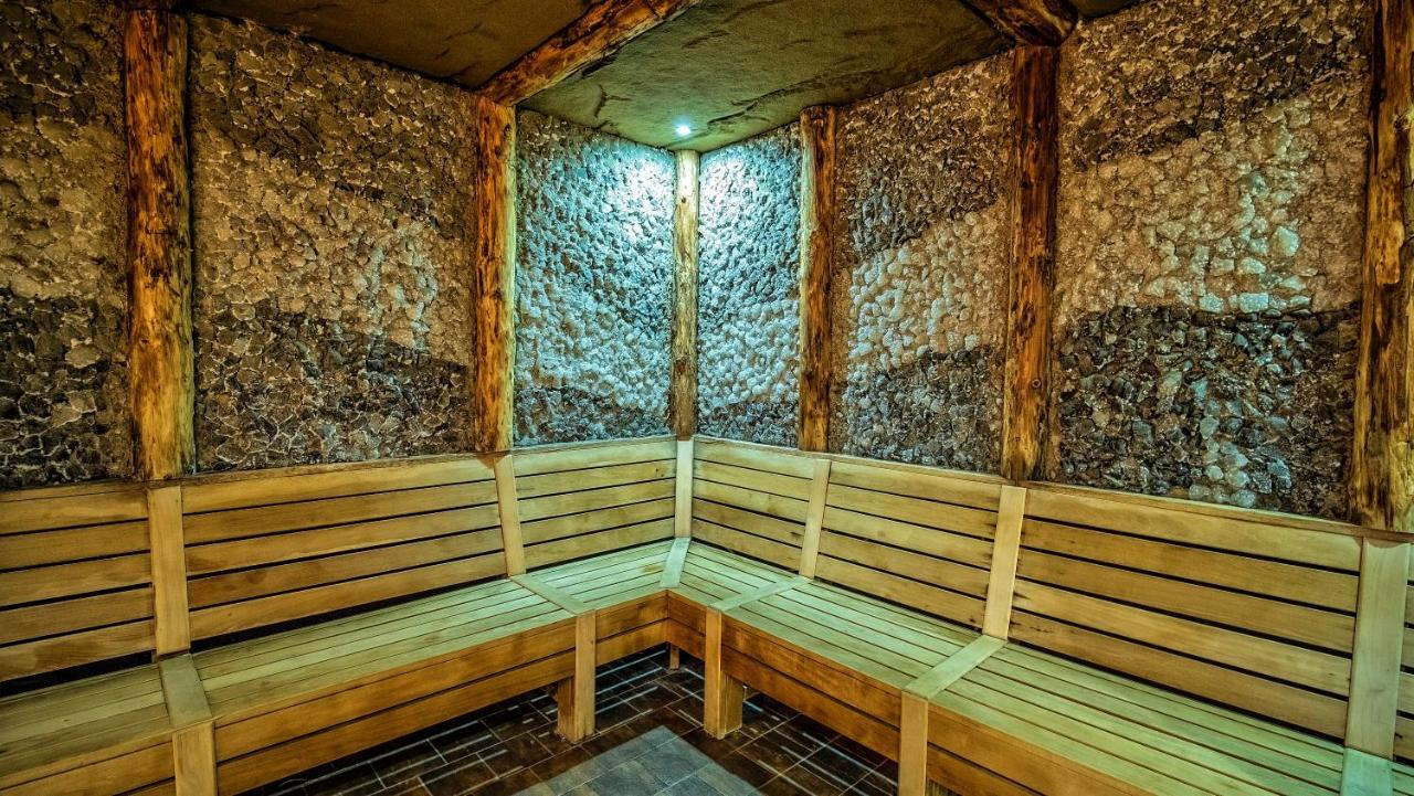 Hotel Senator Konferencje & Spa Стараховіце Екстер'єр фото