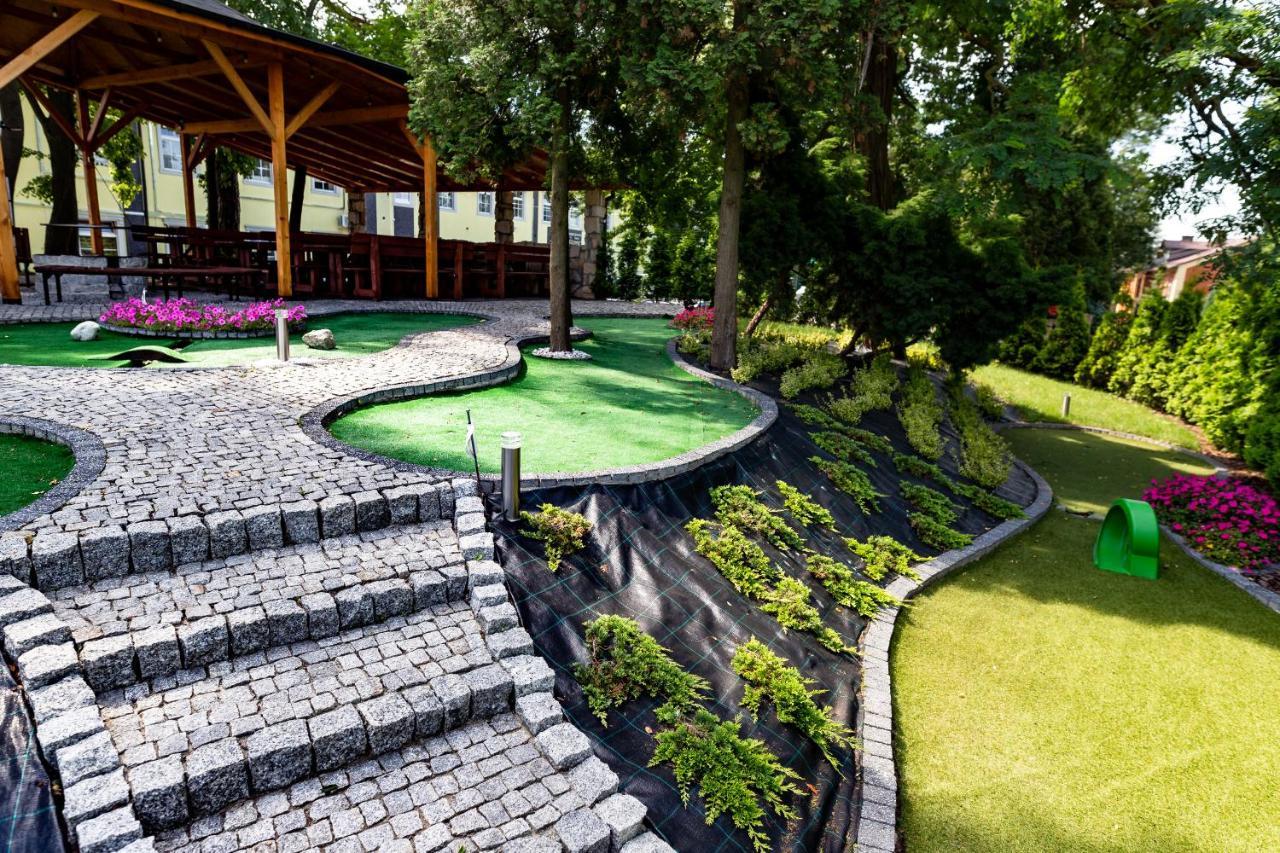 Hotel Senator Konferencje & Spa Стараховіце Екстер'єр фото