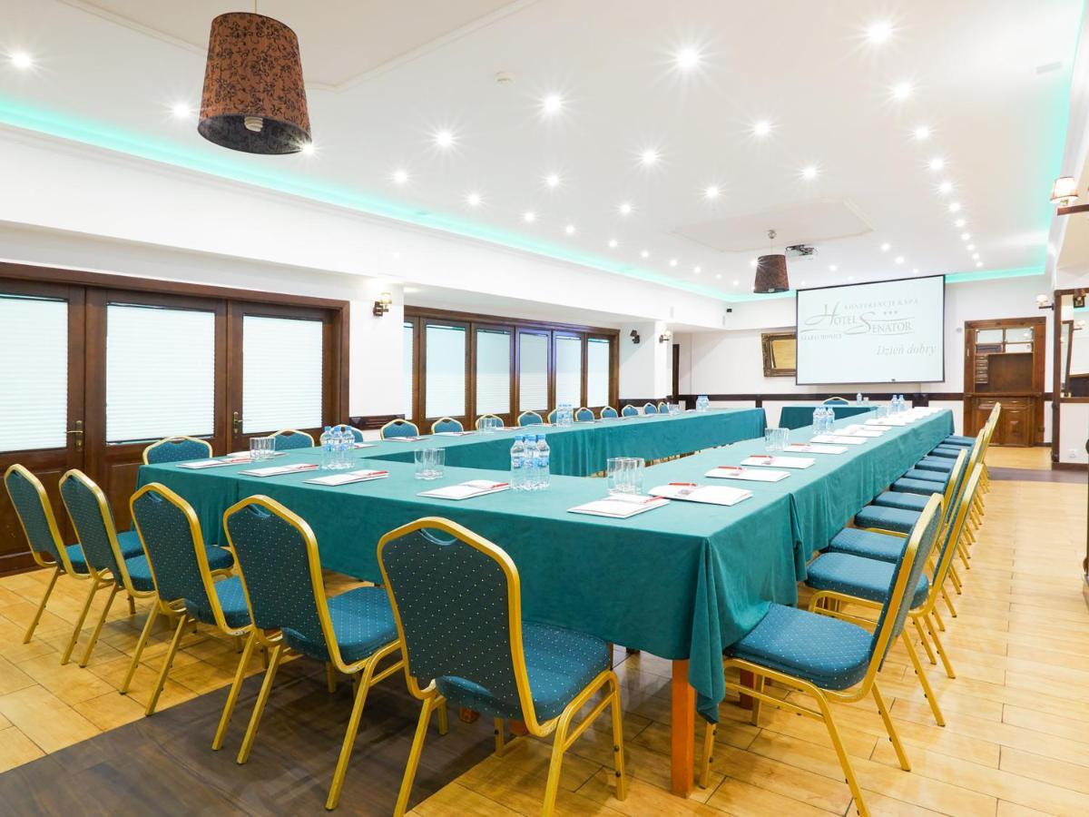 Hotel Senator Konferencje & Spa Стараховіце Екстер'єр фото